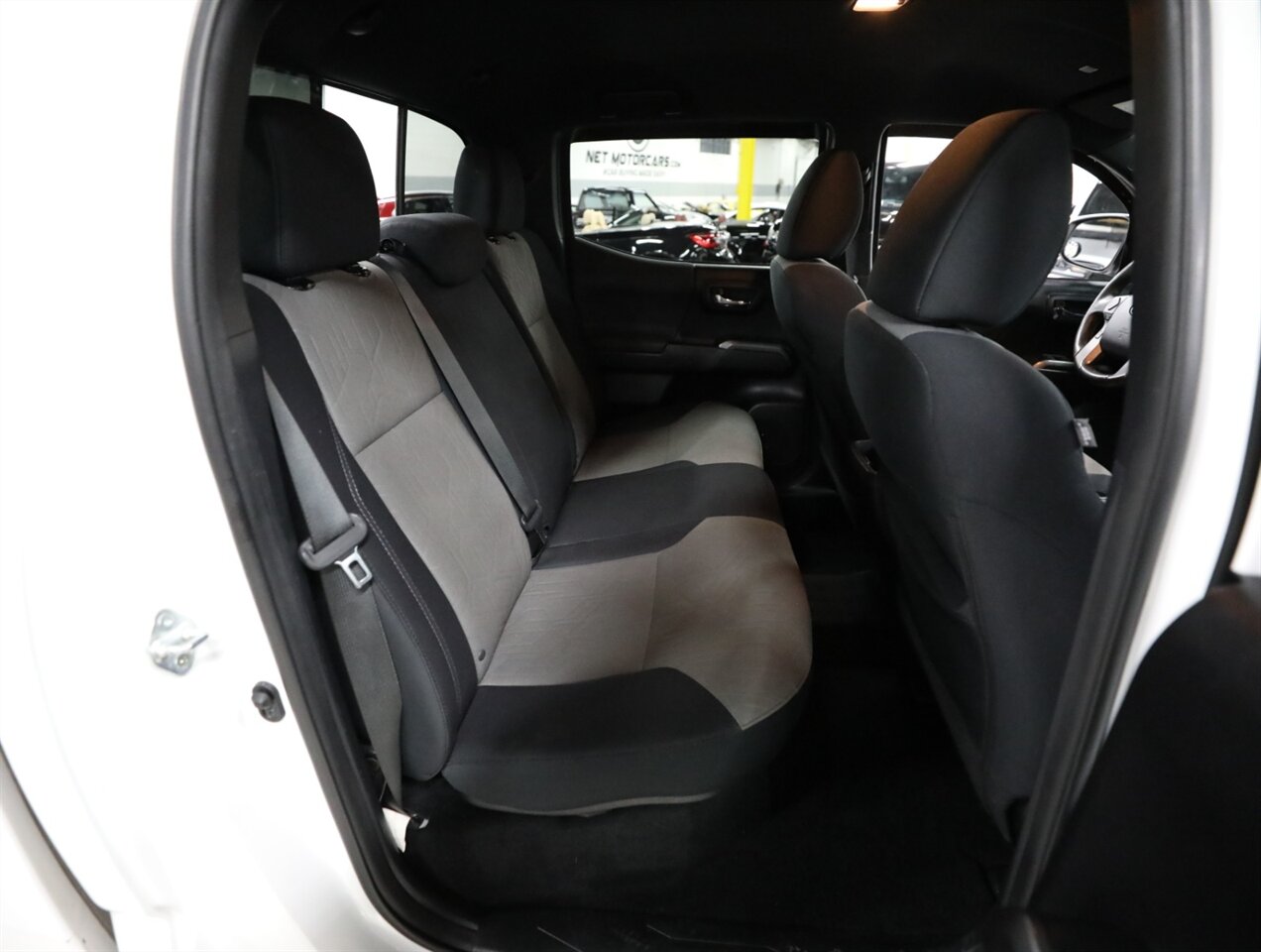 2021 Toyota Tacoma TRD Sport 4WD - Photo 24 - Addison, IL 60101
