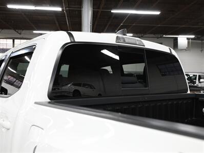 2021 Toyota Tacoma TRD Sport 4WD - Photo 17 - Addison, IL 60101