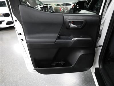 2021 Toyota Tacoma TRD Sport 4WD - Photo 25 - Addison, IL 60101