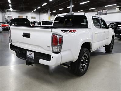 2021 Toyota Tacoma TRD Sport 4WD - Photo 9 - Addison, IL 60101