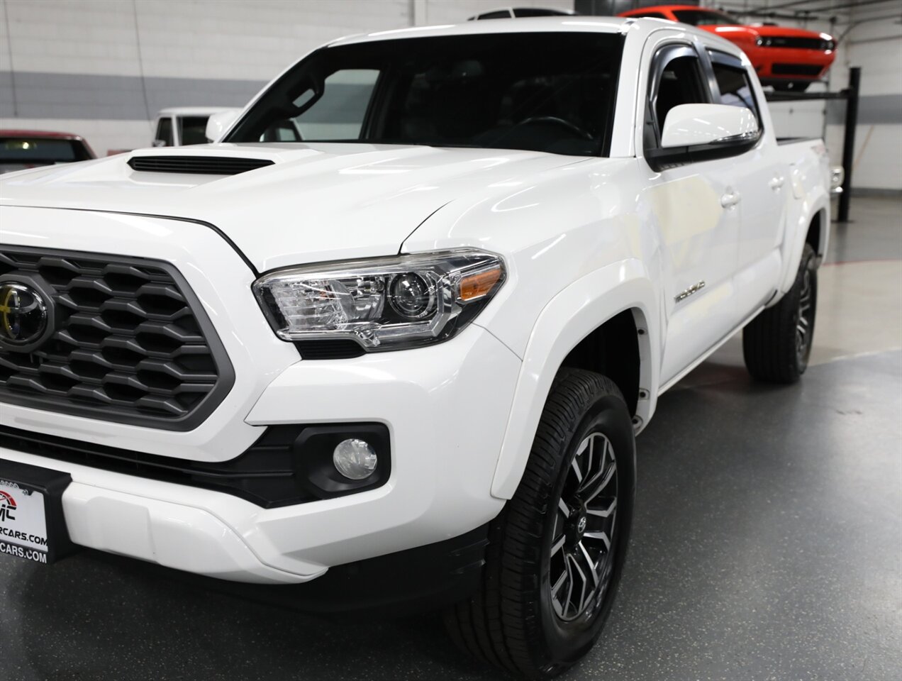 2021 Toyota Tacoma TRD Sport 4WD - Photo 5 - Addison, IL 60101