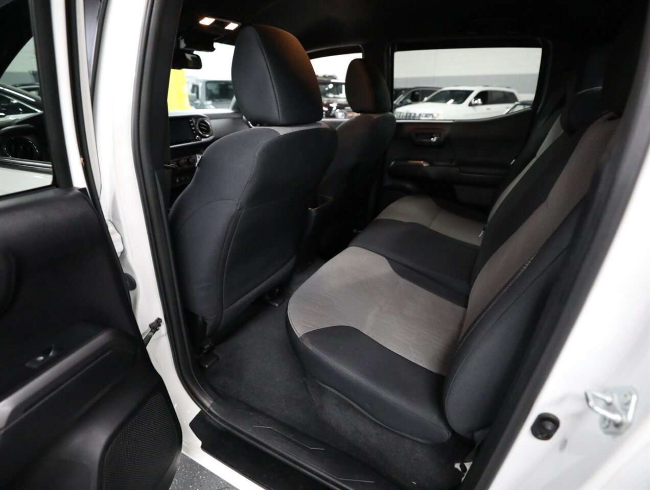 2021 Toyota Tacoma TRD Sport 4WD - Photo 26 - Addison, IL 60101