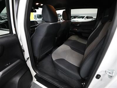 2021 Toyota Tacoma TRD Sport 4WD - Photo 26 - Addison, IL 60101