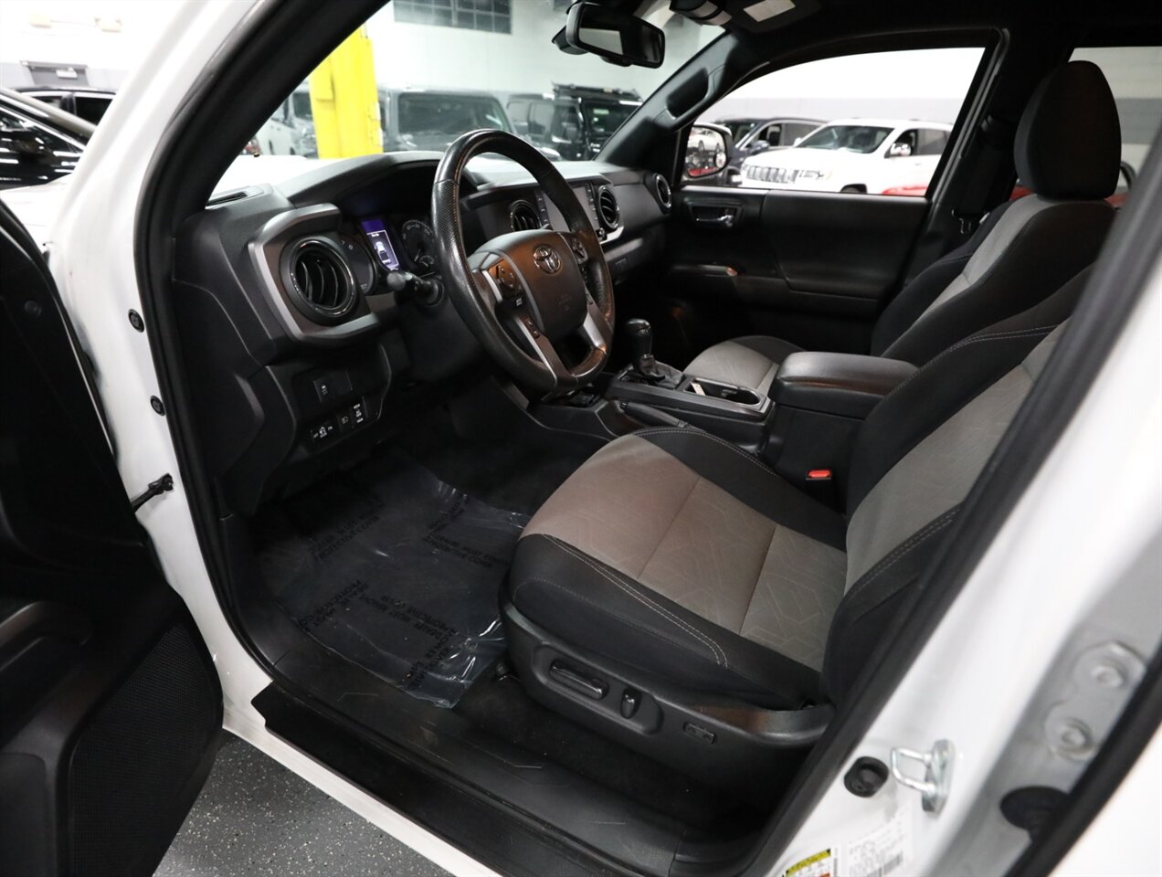 2021 Toyota Tacoma TRD Sport 4WD - Photo 30 - Addison, IL 60101
