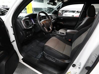 2021 Toyota Tacoma TRD Sport 4WD - Photo 30 - Addison, IL 60101