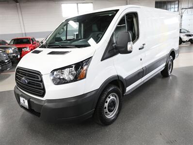 2017 Ford Transit 250 Cargo Van   - Photo 4 - Addison, IL 60101