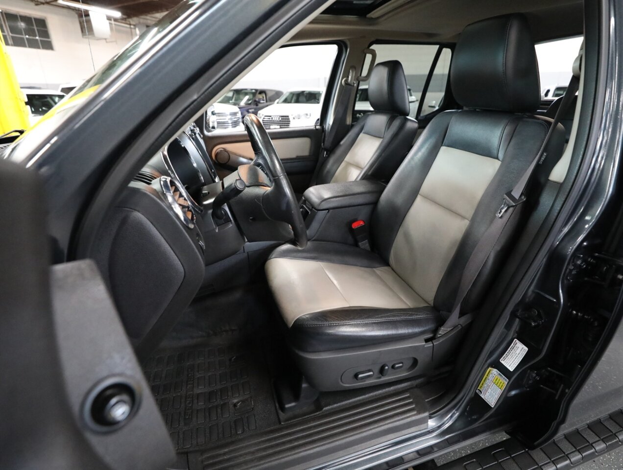 2009 Ford Explorer Sport Trac Limited - Photo 31 - Addison, IL 60101