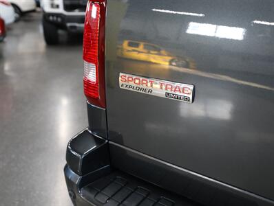 2009 Ford Explorer Sport Trac Limited 4X4   - Photo 15 - Addison, IL 60101
