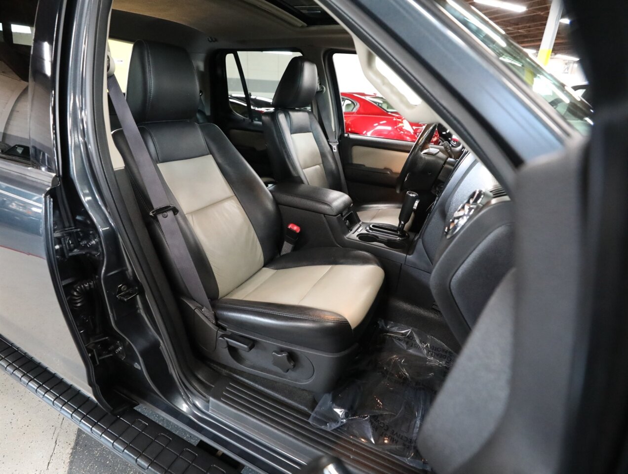 2009 Ford Explorer Sport Trac Limited - Photo 21 - Addison, IL 60101