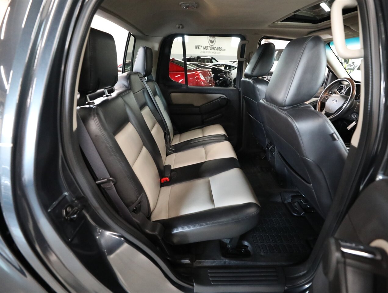 2009 Ford Explorer Sport Trac Limited - Photo 24 - Addison, IL 60101