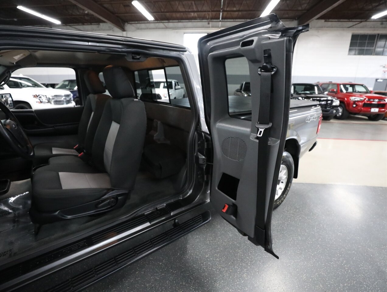 2011 Ford Ranger XLT 4X4 - Photo 24 - Addison, IL 60101