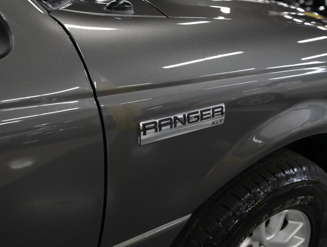 2011 Ford Ranger XLT 4X4 - Photo 8 - Addison, IL 60101