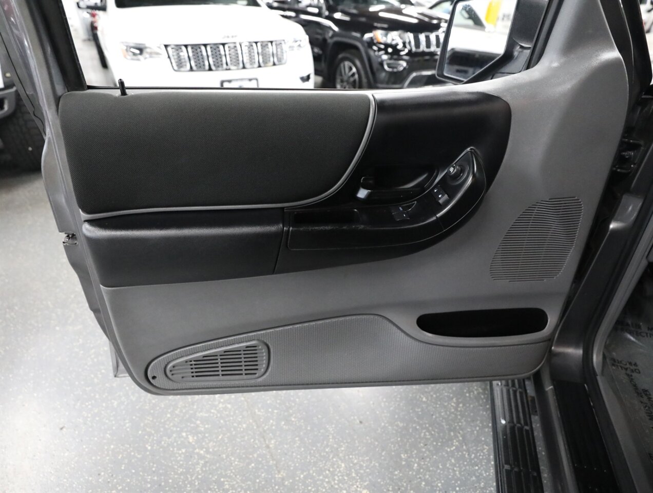 2011 Ford Ranger XLT 4X4 - Photo 26 - Addison, IL 60101