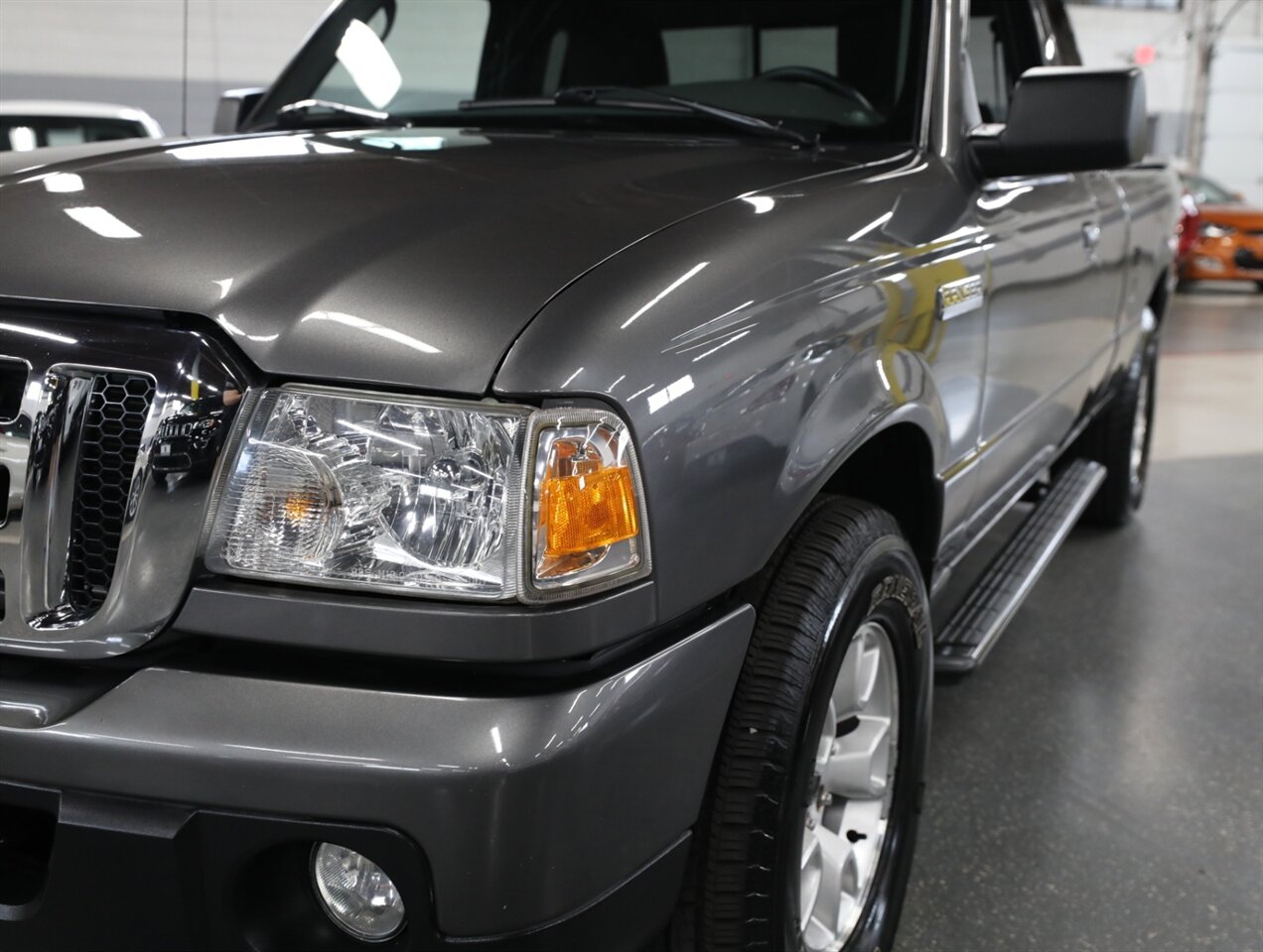 2011 Ford Ranger XLT 4X4 - Photo 5 - Addison, IL 60101