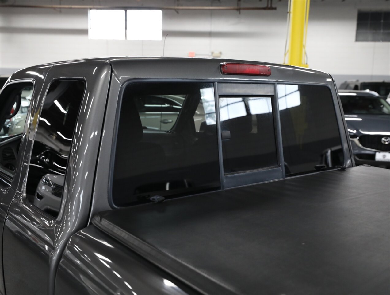 2011 Ford Ranger XLT 4X4 - Photo 17 - Addison, IL 60101