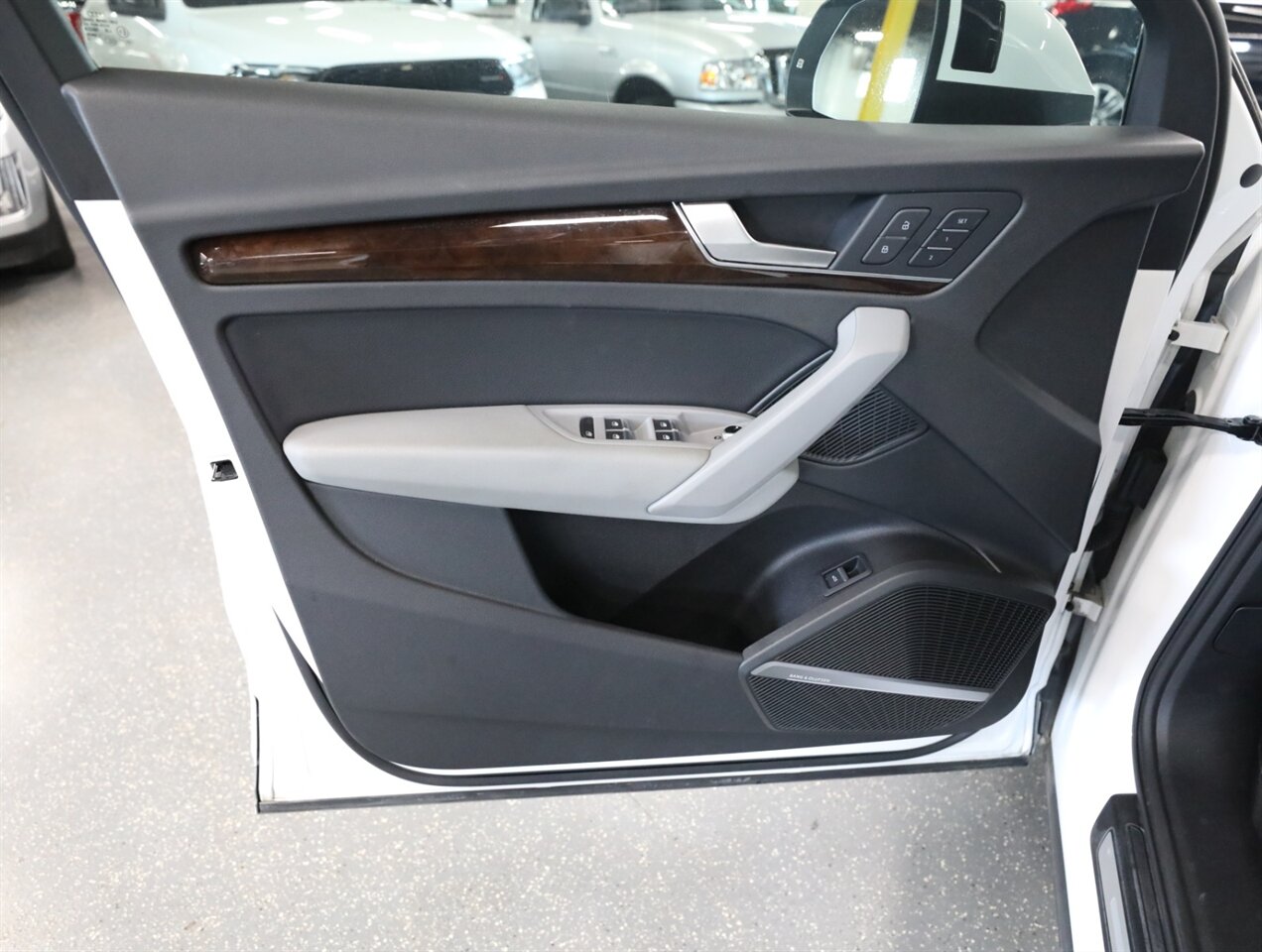 2018 Audi Q5 2.0T quattro Premium Plus - Photo 28 - Addison, IL 60101