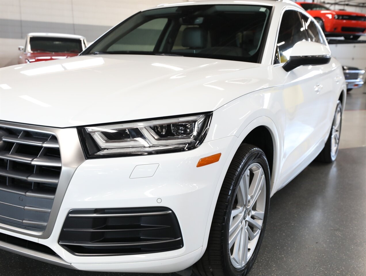 2018 Audi Q5 2.0T quattro Premium Plus - Photo 5 - Addison, IL 60101
