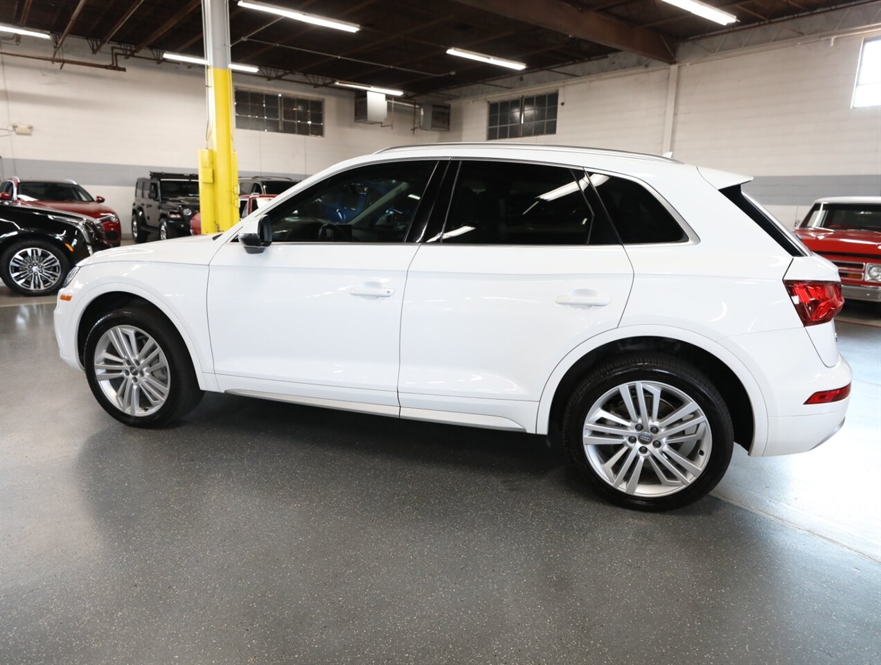 2018 Audi Q5 2.0T quattro Premium Plus - Photo 15 - Addison, IL 60101