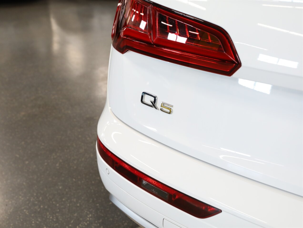 2018 Audi Q5 2.0T quattro Premium Plus - Photo 11 - Addison, IL 60101