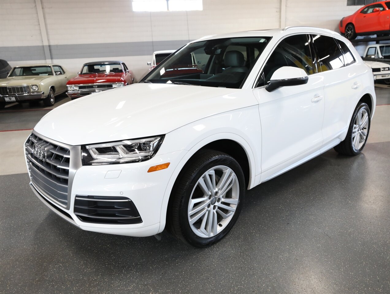 2018 Audi Q5 2.0T quattro Premium Plus - Photo 4 - Addison, IL 60101