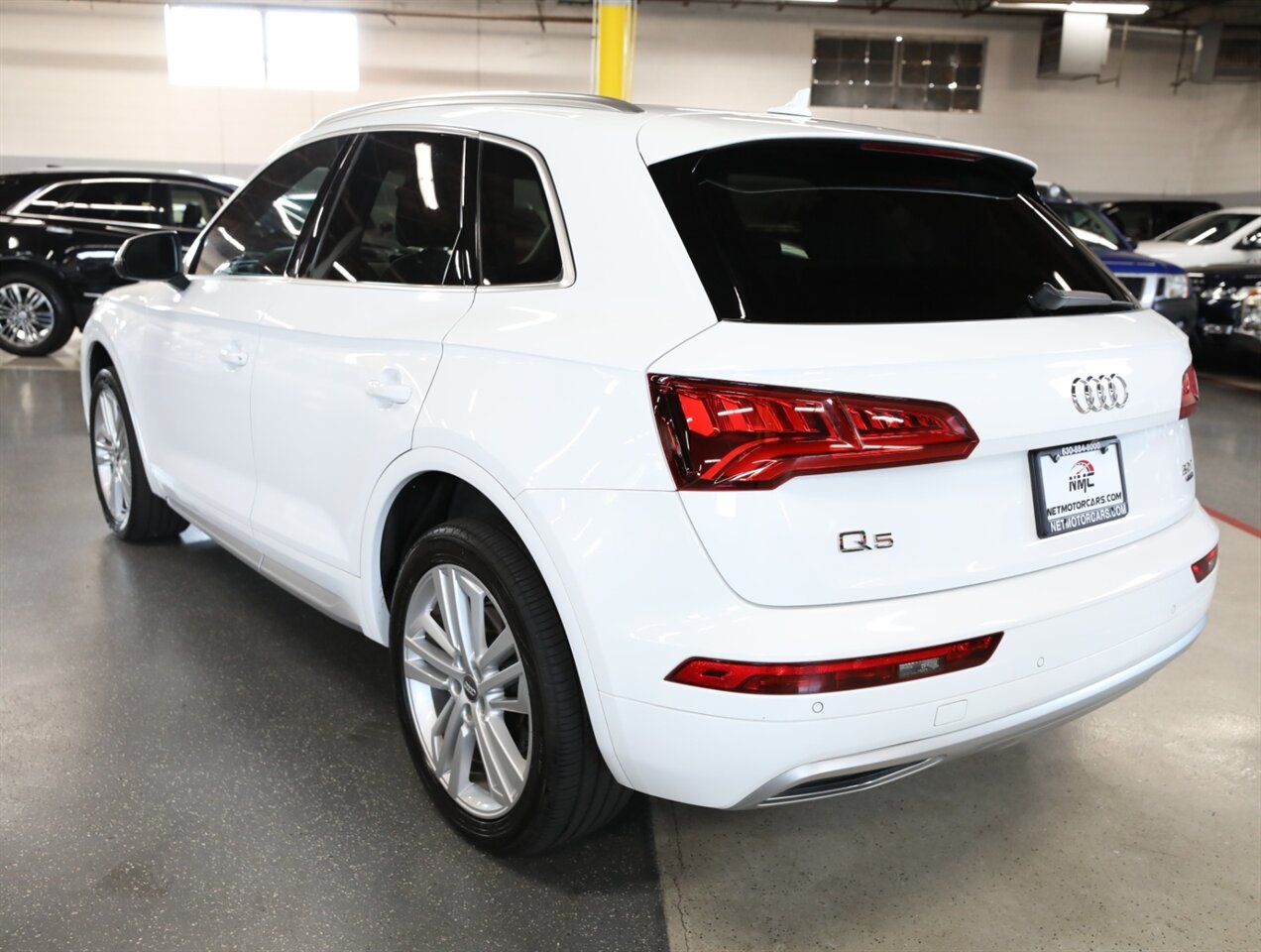 2018 Audi Q5 2.0T quattro Premium Plus - Photo 13 - Addison, IL 60101