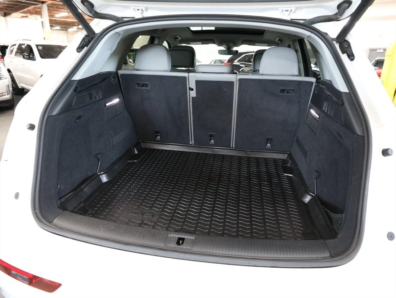 2018 Audi Q5 2.0T quattro Premium Plus - Photo 22 - Addison, IL 60101