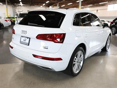 2018 Audi Q5 2.0T quattro Premium Plus - Photo 9 - Addison, IL 60101