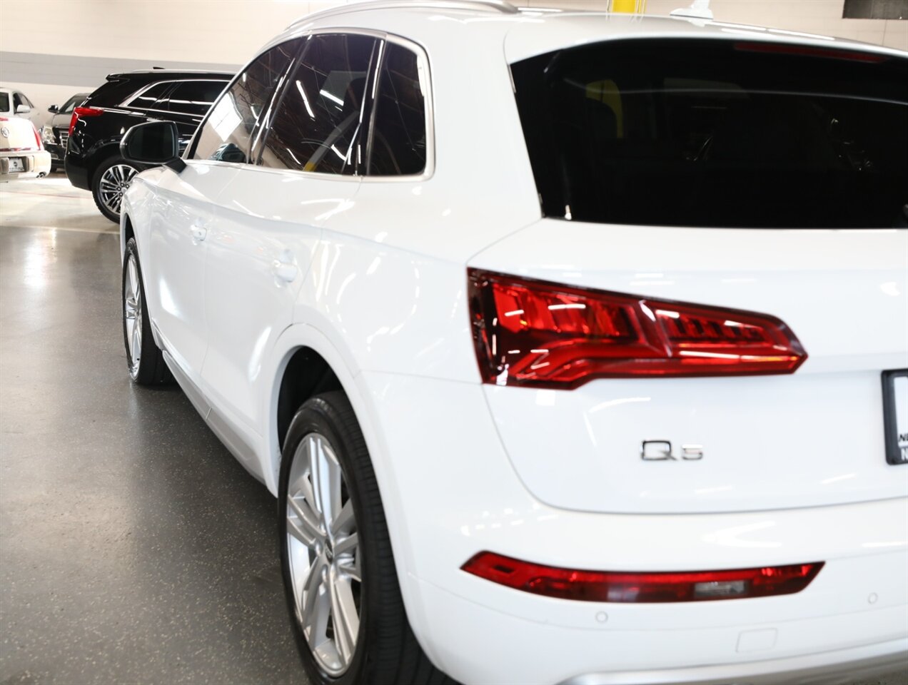 2018 Audi Q5 2.0T quattro Premium Plus - Photo 14 - Addison, IL 60101