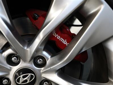 2016 Hyundai Genesis Coupe 3.8 R-Spec   - Photo 36 - Addison, IL 60101