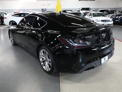 2016 Hyundai Genesis Coupe 3.8 R-Spec   - Photo 15 - Addison, IL 60101