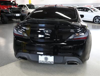2016 Hyundai Genesis Coupe 3.8 R-Spec   - Photo 10 - Addison, IL 60101