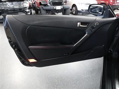 2016 Hyundai Genesis Coupe 3.8 R-Spec   - Photo 23 - Addison, IL 60101