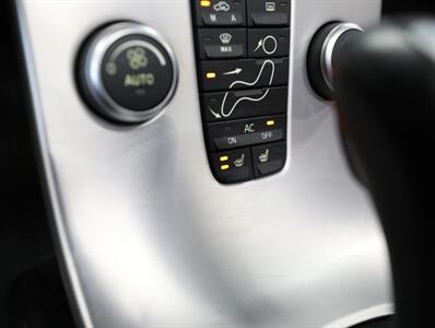 2013 Volvo C70 T5 Platinum   - Photo 30 - Addison, IL 60101