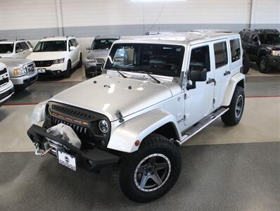 2011 Jeep Wrangler Unlimited 4X4 70th Anniversary   - Photo 2 - Addison, IL 60101