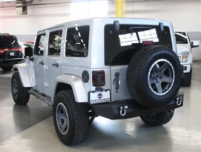 2011 Jeep Wrangler Unlimited 4X4 70th Anniversary   - Photo 18 - Addison, IL 60101