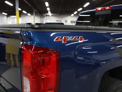 2017 Chevrolet Silverado 1500 LTZ   - Photo 10 - Addison, IL 60101