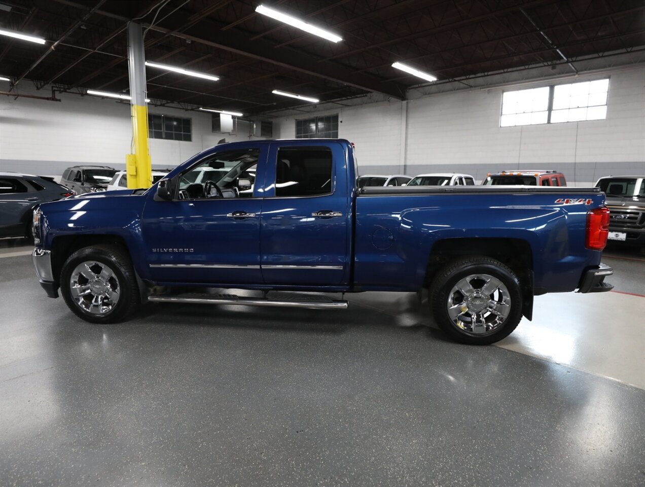2017 Chevrolet Silverado 1500 LTZ - Photo 18 - Addison, IL 60101