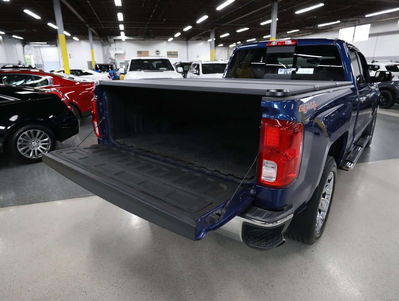 2017 Chevrolet Silverado 1500 LTZ - Photo 12 - Addison, IL 60101