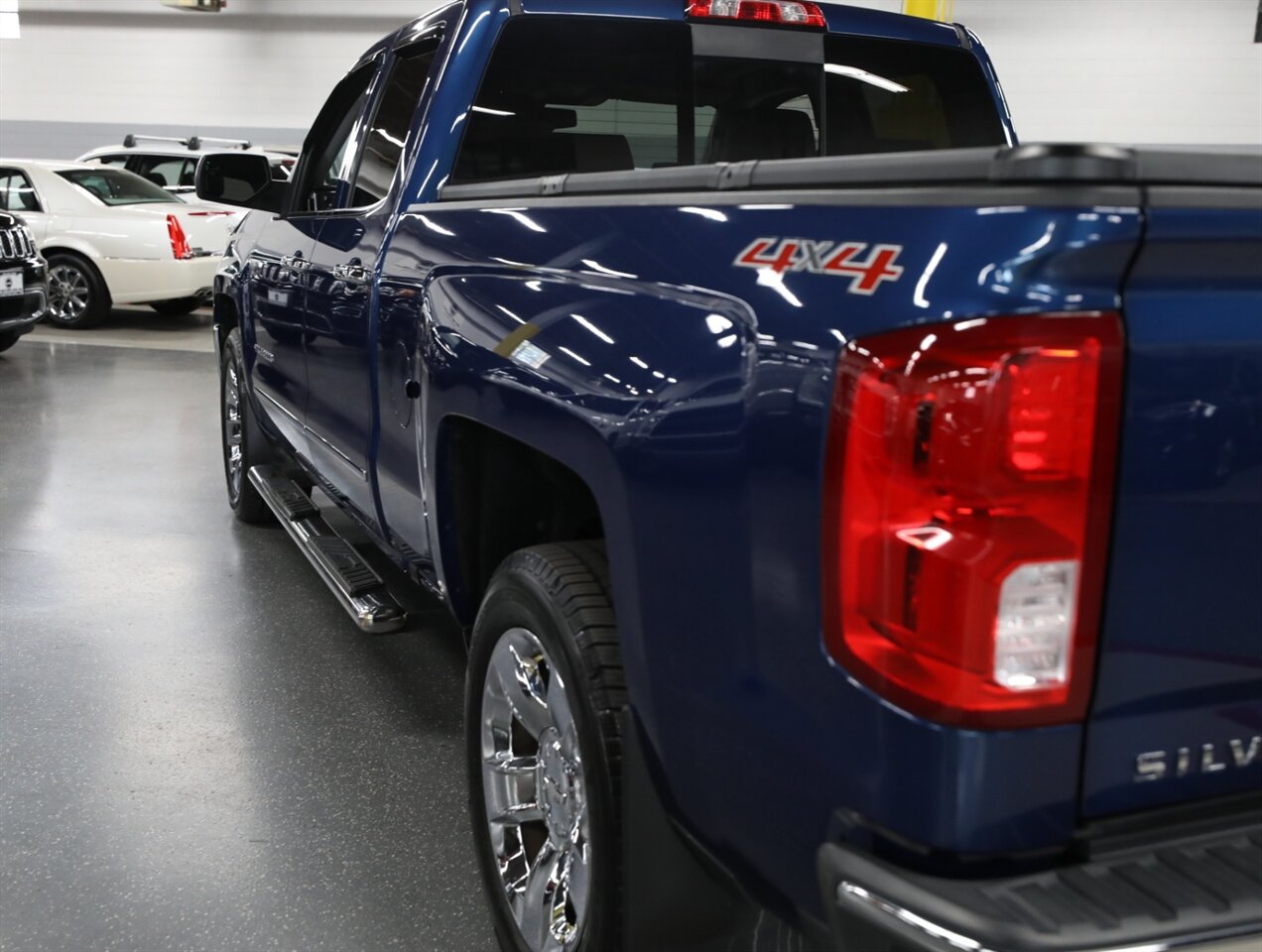 2017 Chevrolet Silverado 1500 LTZ - Photo 16 - Addison, IL 60101