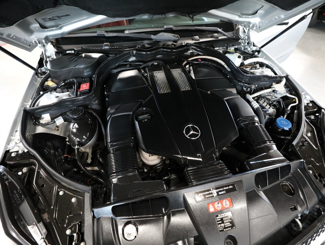 2015 Mercedes-Benz E 400 4MATIC - Photo 40 - Addison, IL 60101