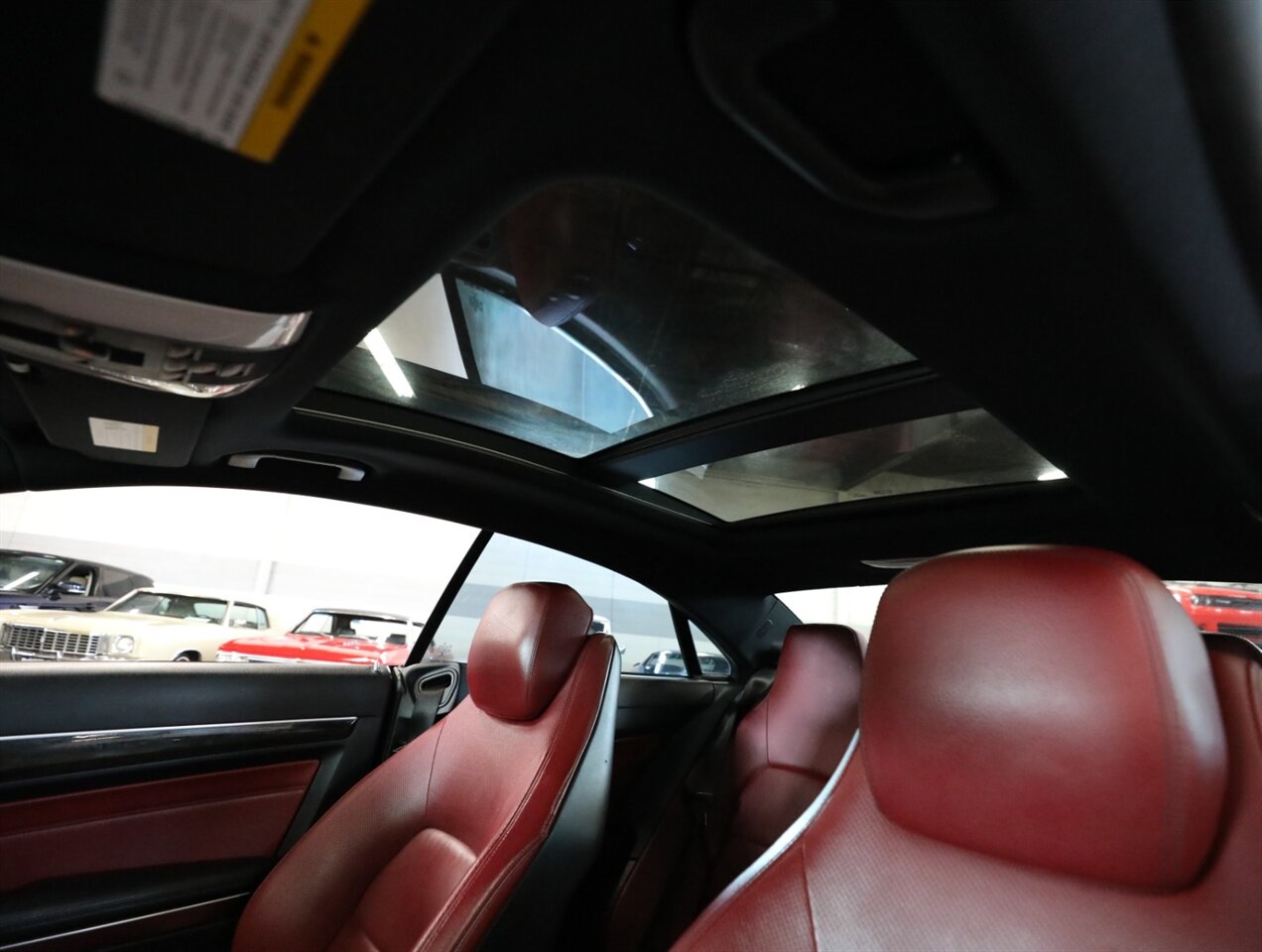 2015 Mercedes-Benz E 400 4MATIC - Photo 27 - Addison, IL 60101
