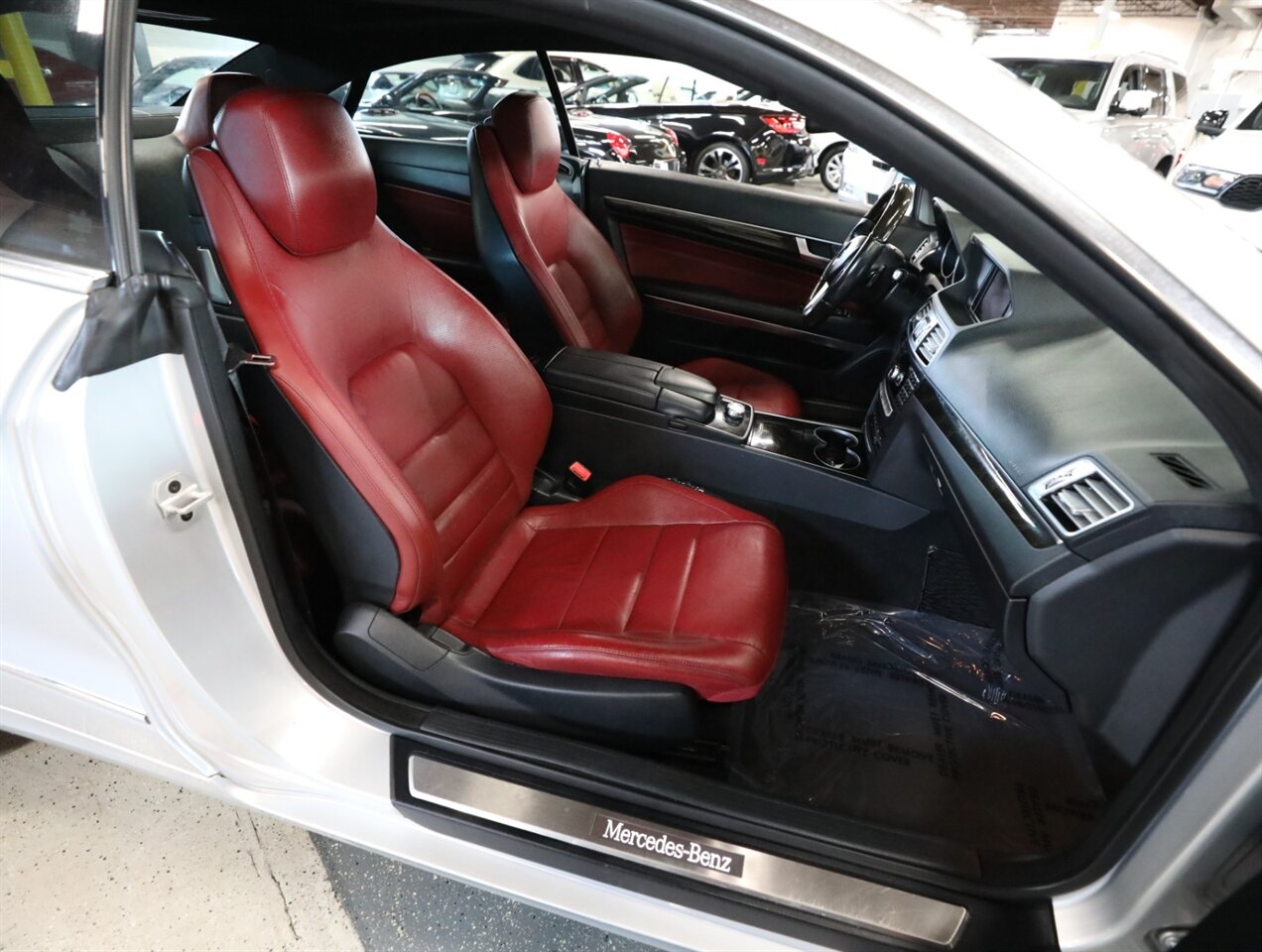 2015 Mercedes-Benz E 400 4MATIC - Photo 18 - Addison, IL 60101