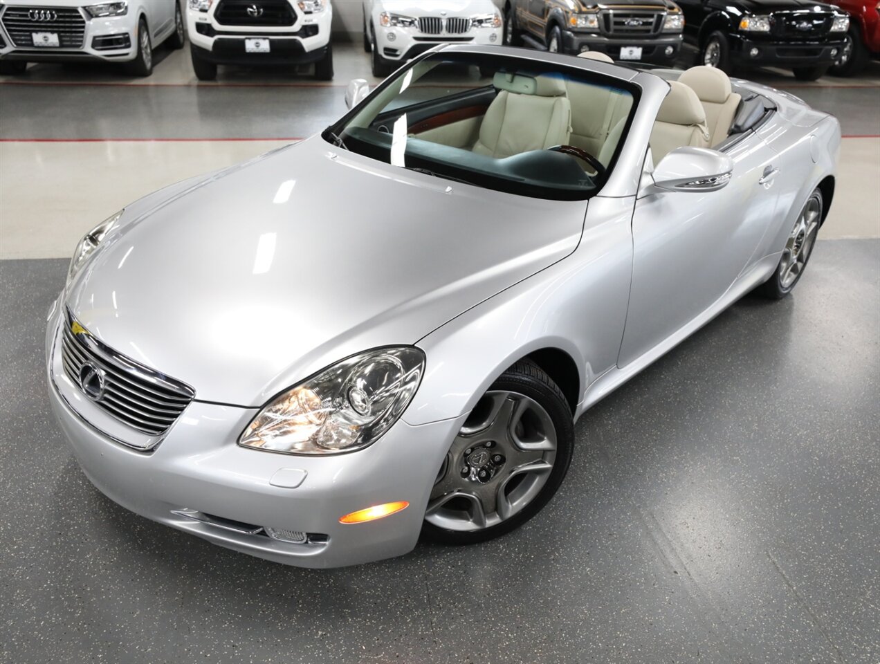 2009 Lexus SC 430 - Photo 2 - Addison, IL 60101