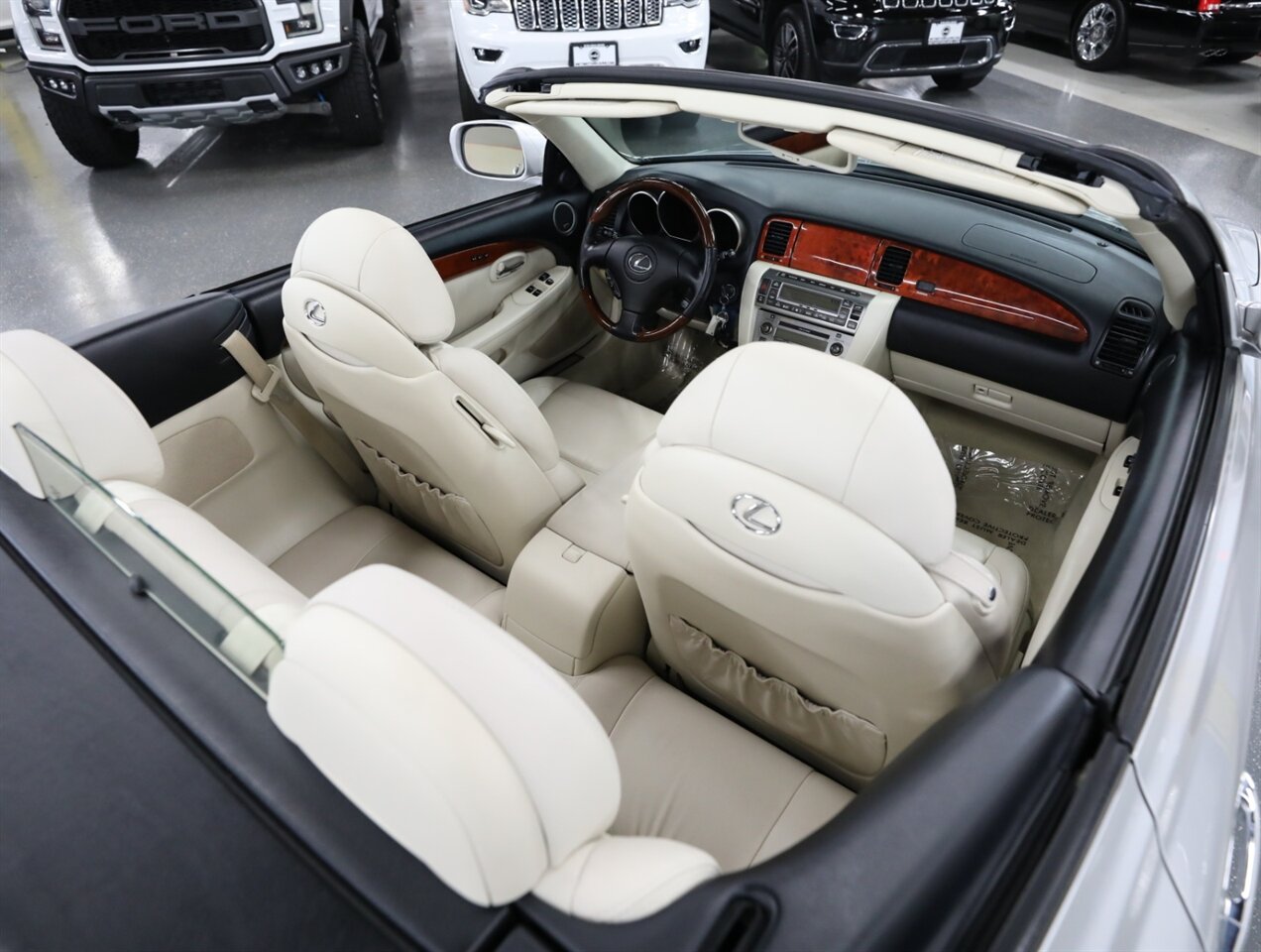 2009 Lexus SC 430 - Photo 18 - Addison, IL 60101