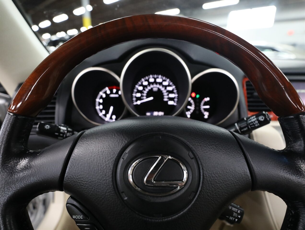 2009 Lexus SC 430 - Photo 33 - Addison, IL 60101