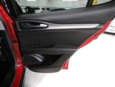 2019 Alfa Romeo Stelvio Sport   - Photo 19 - Addison, IL 60101