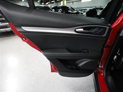 2019 Alfa Romeo Stelvio Sport   - Photo 25 - Addison, IL 60101