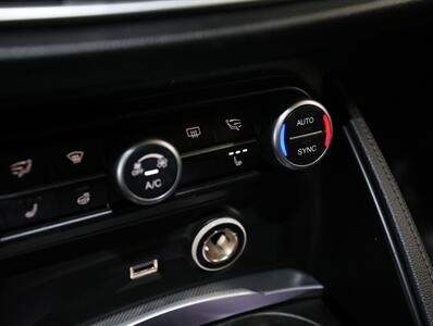 2019 Alfa Romeo Stelvio Sport   - Photo 37 - Addison, IL 60101