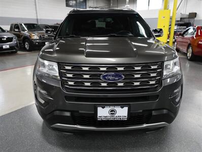 2017 Ford Explorer XLT AWD - Photo 6 - Addison, IL 60101