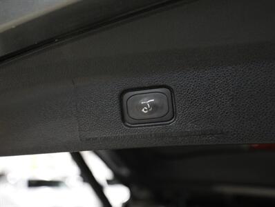 2017 Ford Explorer XLT AWD - Photo 26 - Addison, IL 60101